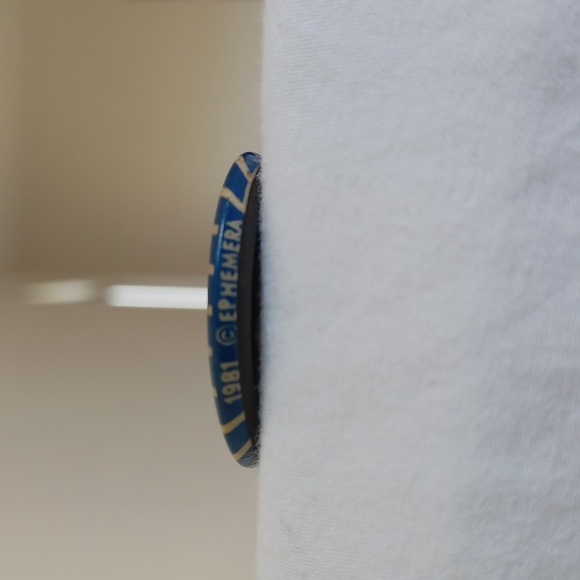 SET OF 10 Vintage 80s Political Punk Rock Pinback Buttons in Various Sizes - Picture 7 of 16